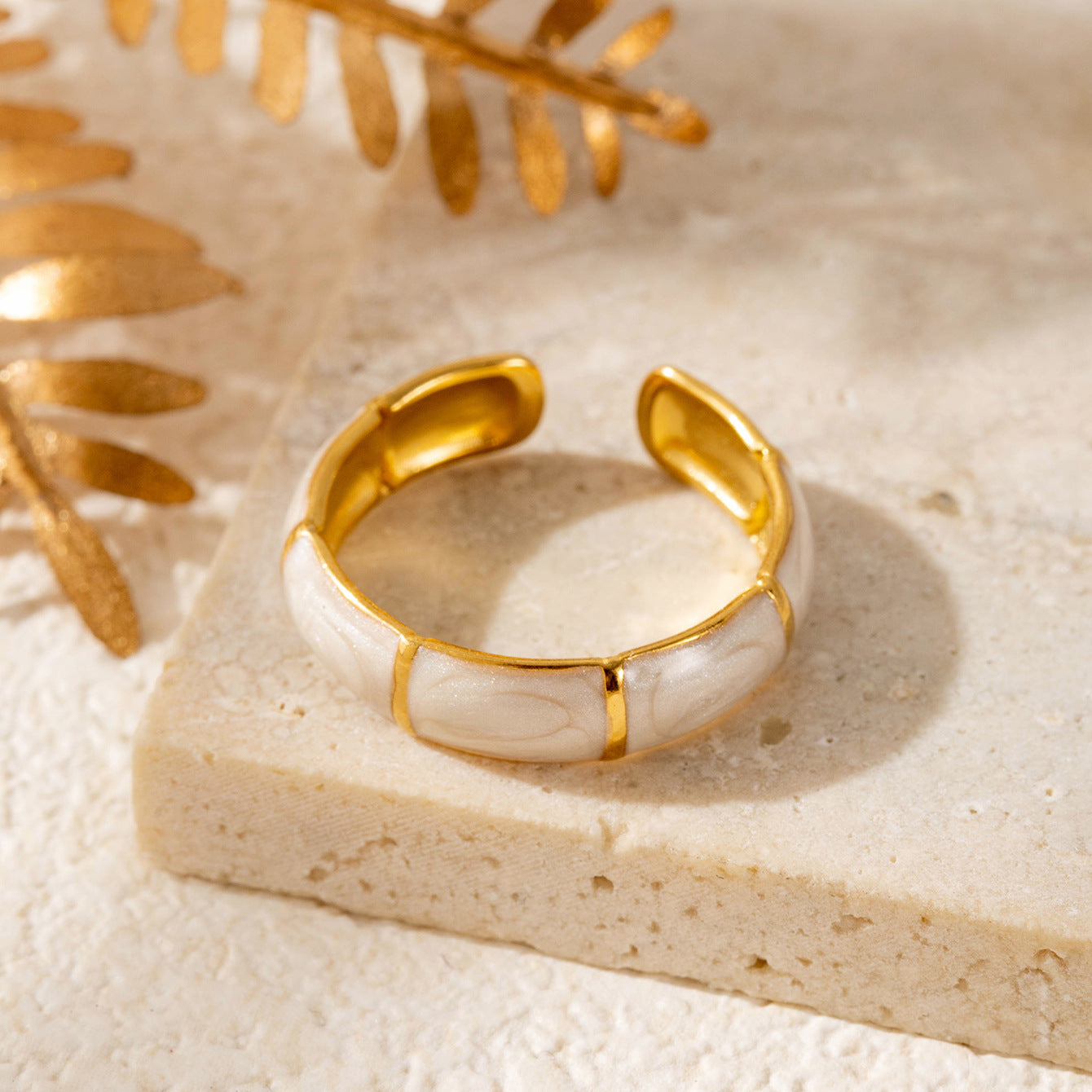 The Cream Dream Ring