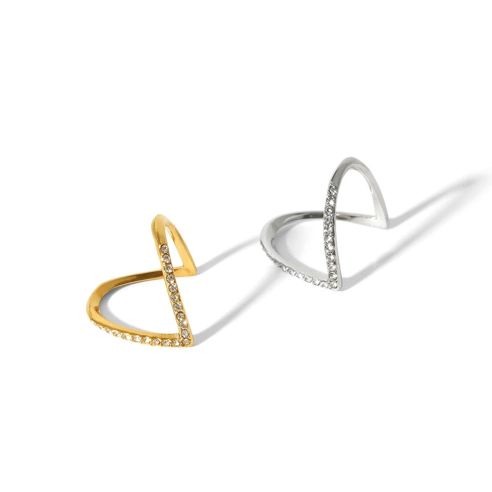 Love in Motion Ring
