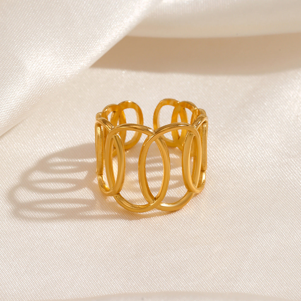Golden Labyrinth Ring