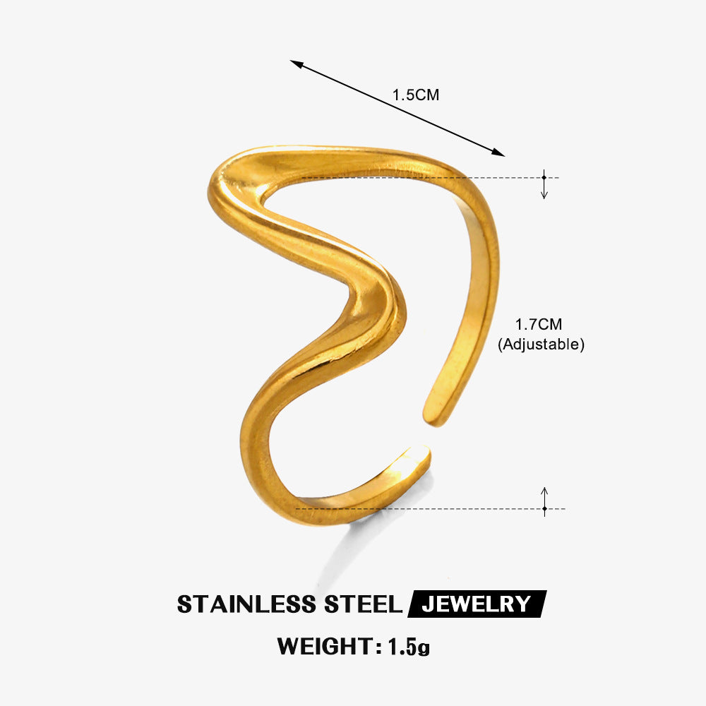Modern Gold Abstract Ring – Sculptural & Timeless