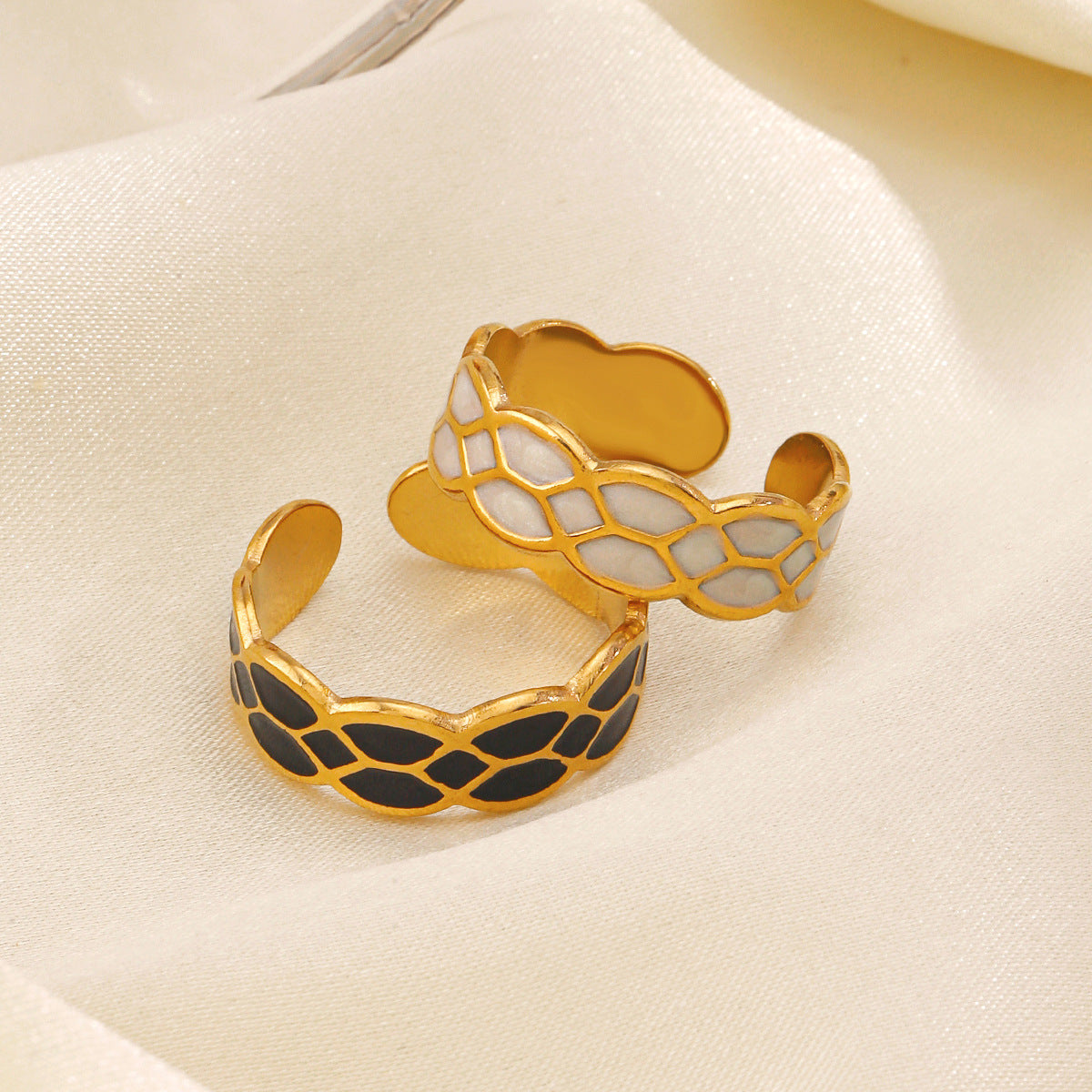 Honeycomb Harvest Ring