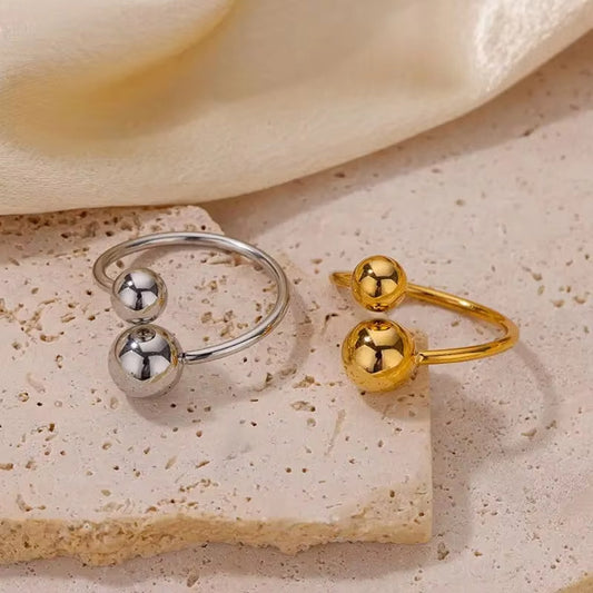 The Double Bubble Ring