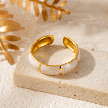 The Cream Dream Ring