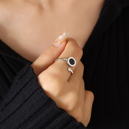 Cosmic Contrast Ring