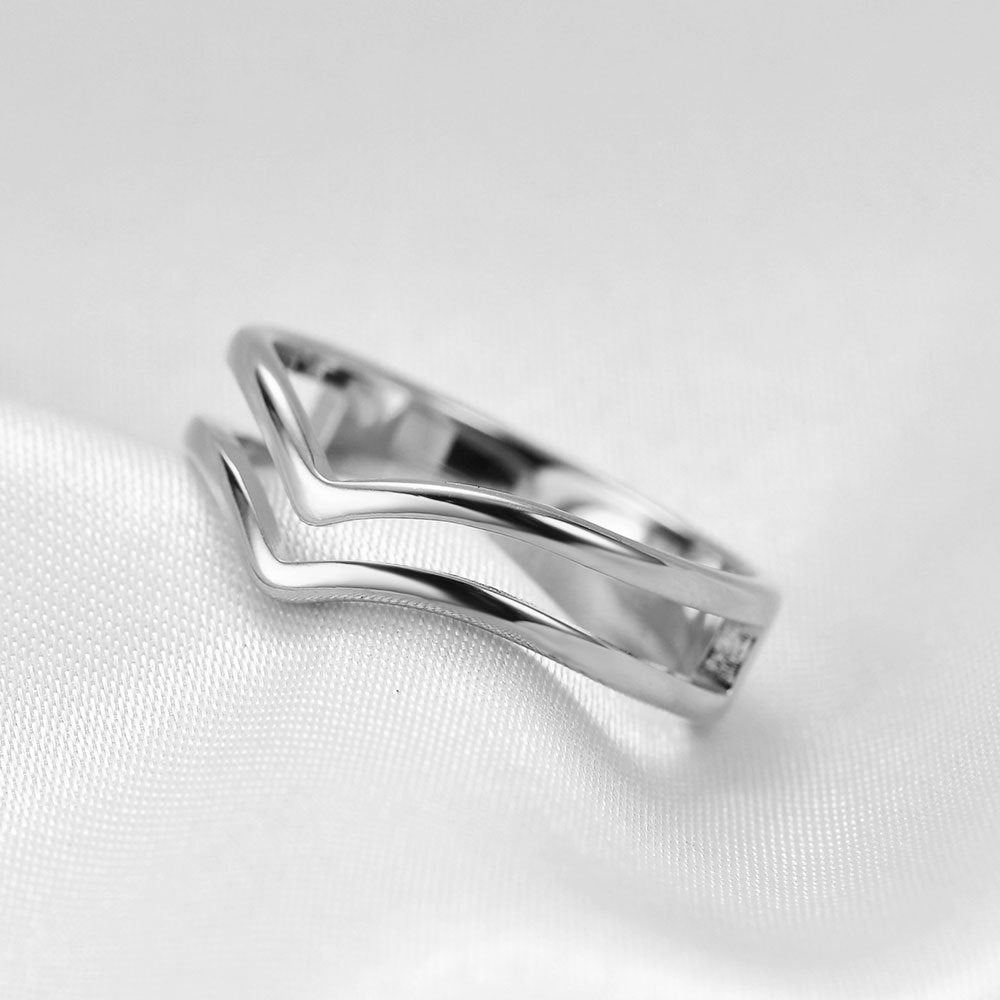 Tidal Arrows Ring